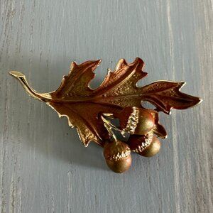 Amazing Vintage Leaf & Acorn Brooch Gold Tone Matte Green Brown & Copper Enamels